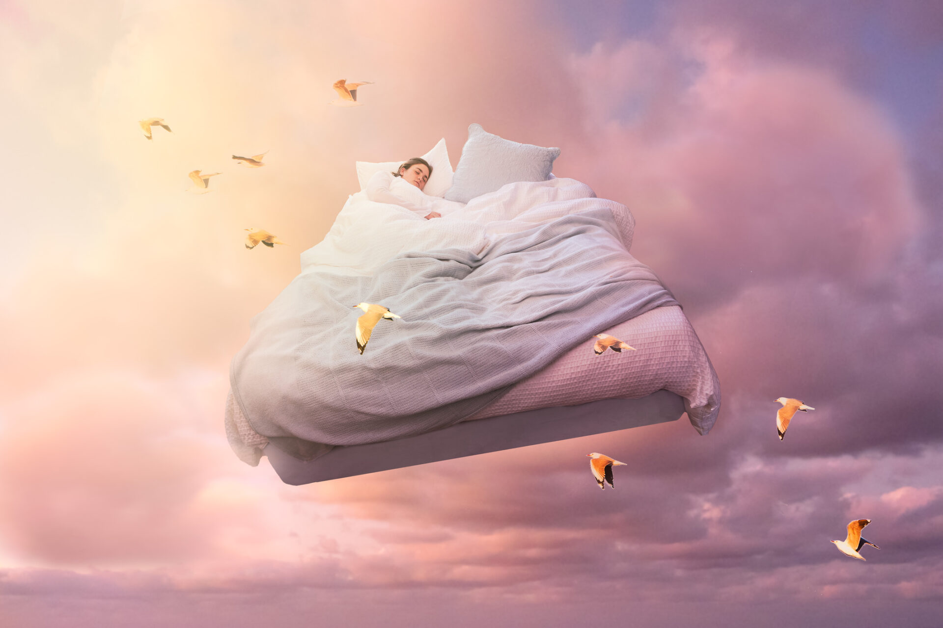 Common Symbols and Situations In Dreams & Their Meanings